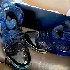 Nike Jordan basketball shoes size 8